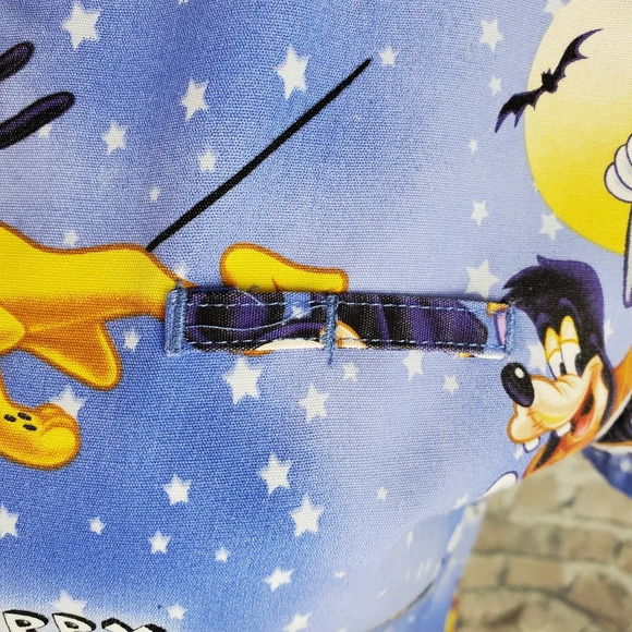 Disney Halloween Scrub Medical Top VNeck Pockets Blue Size  Small - Picture 7 of 14